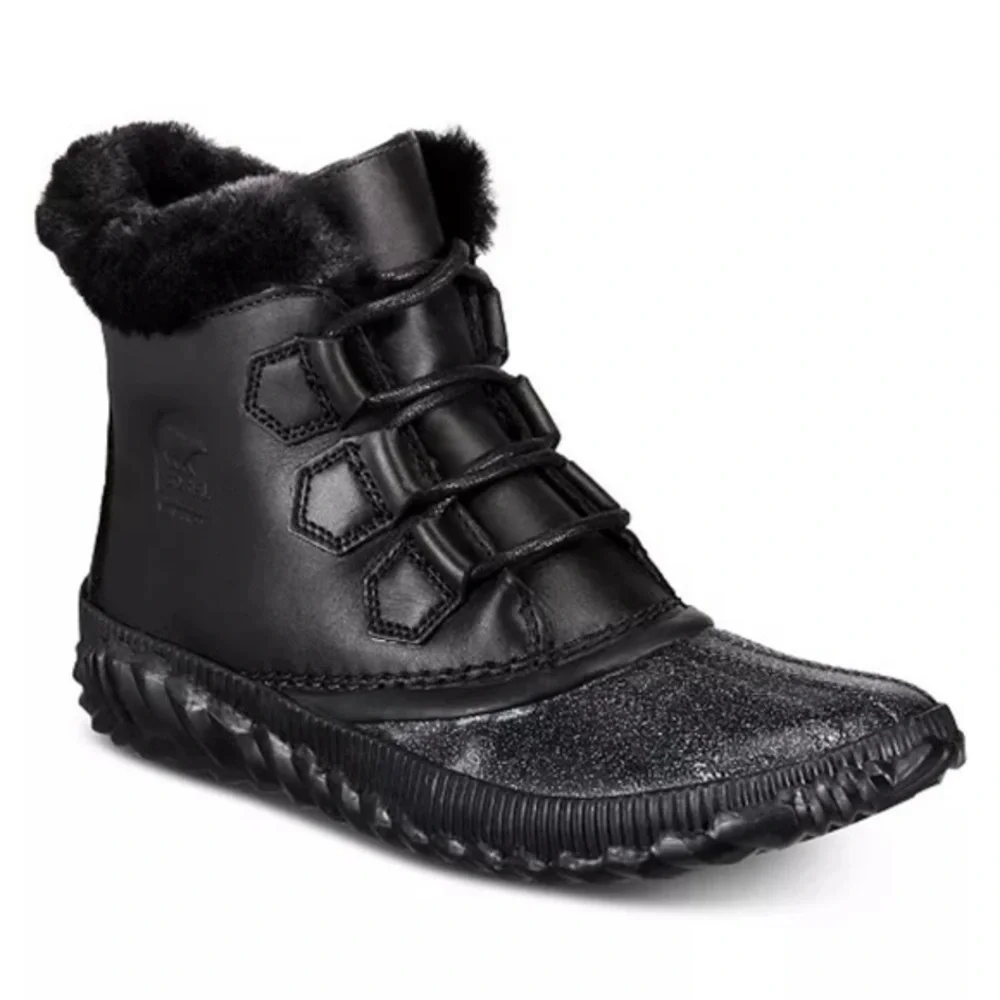 SOREL waterproof lux black glitter boot